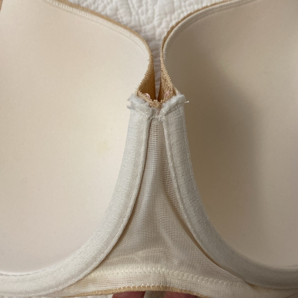 Cacique— Lightly Lined Balconette - Picture 10 of 14